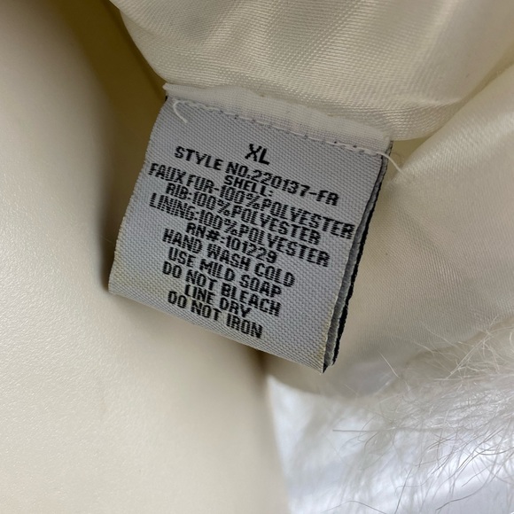 Ashley by 26 International Vest Women S/M White Faux Fur Lined - Picture 3 of 5